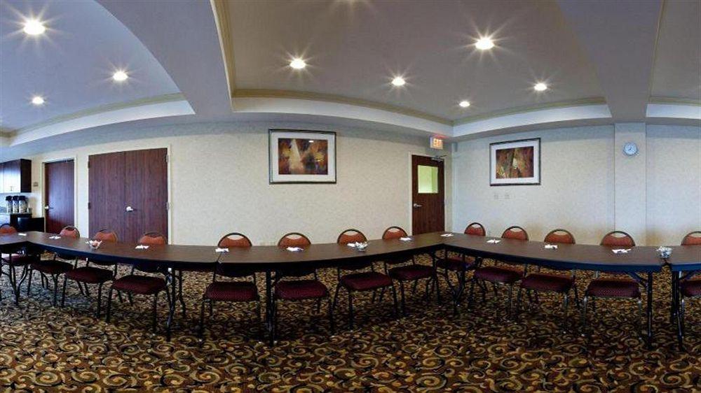 Holiday Inn Express Hotel & Suites Muskogee, An Ihg Hotel Экстерьер фото